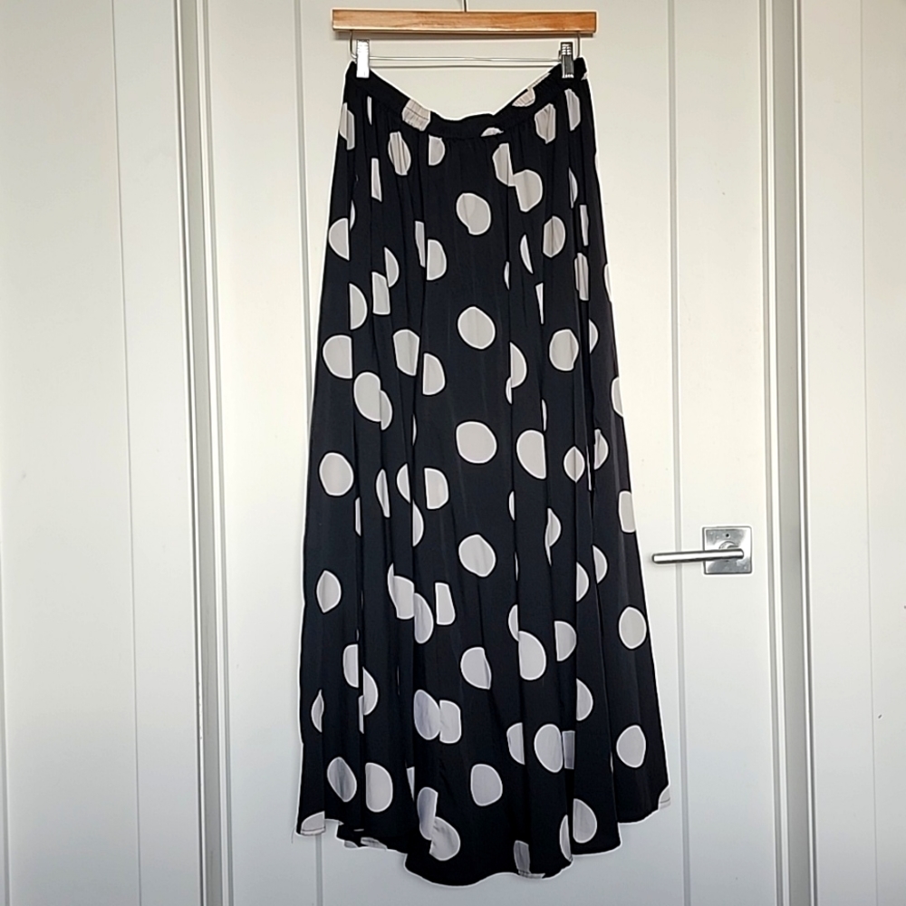 FLOWY maxi skirt